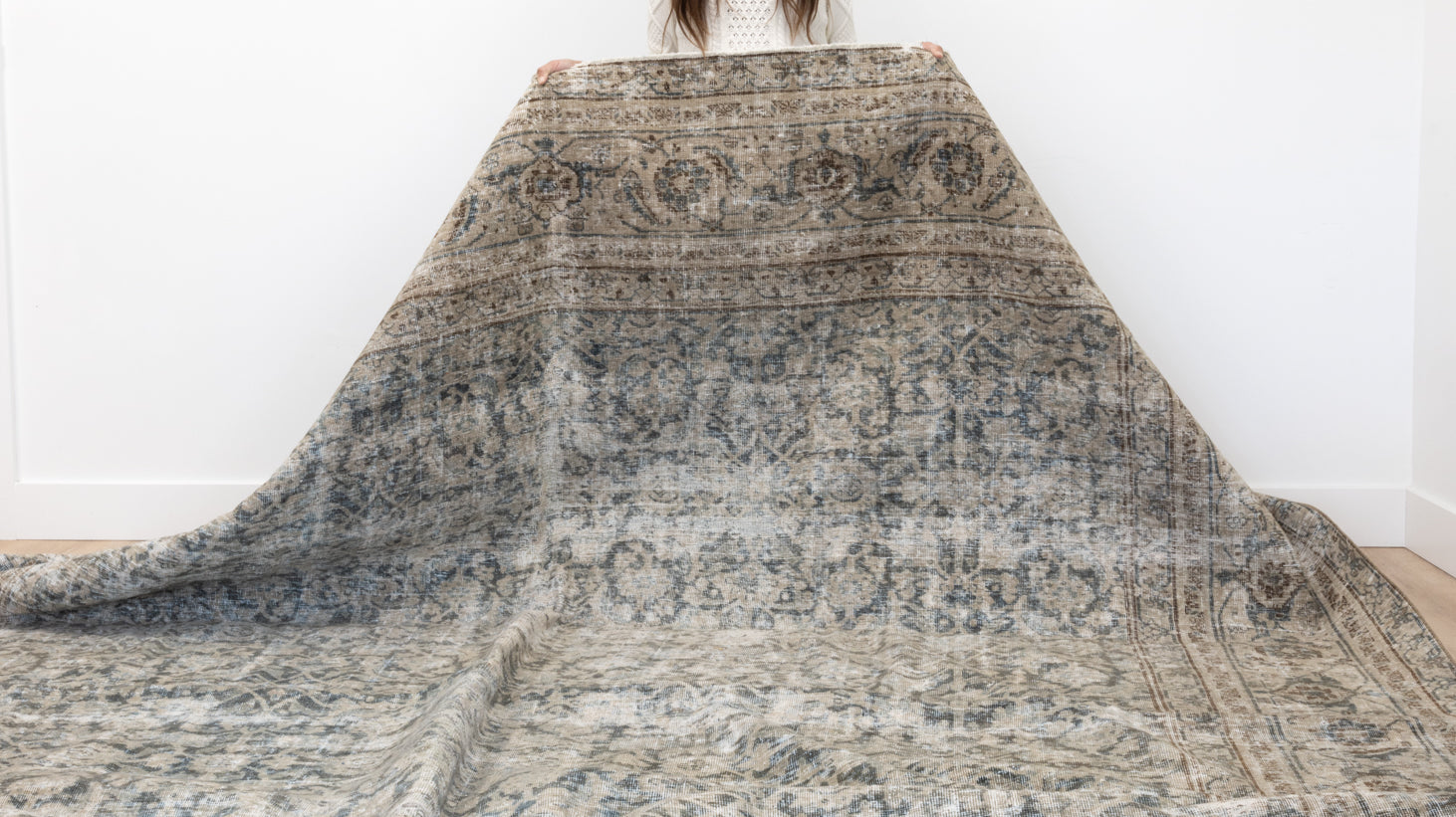 The High Price Tag of Persian Rugs Explained (And Why They Are Worth Every Penny)