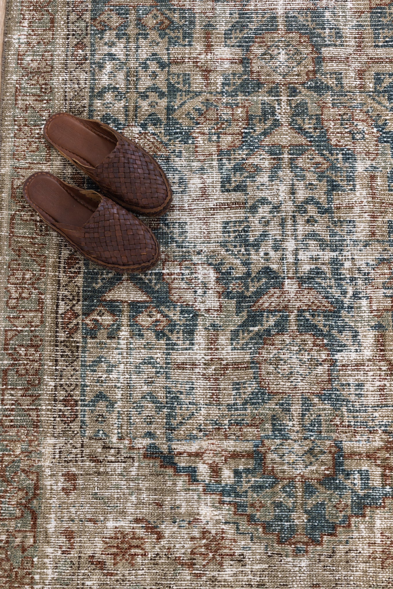 Persian Malayer Rugs: A Journey Through Time, Culture and Beauty