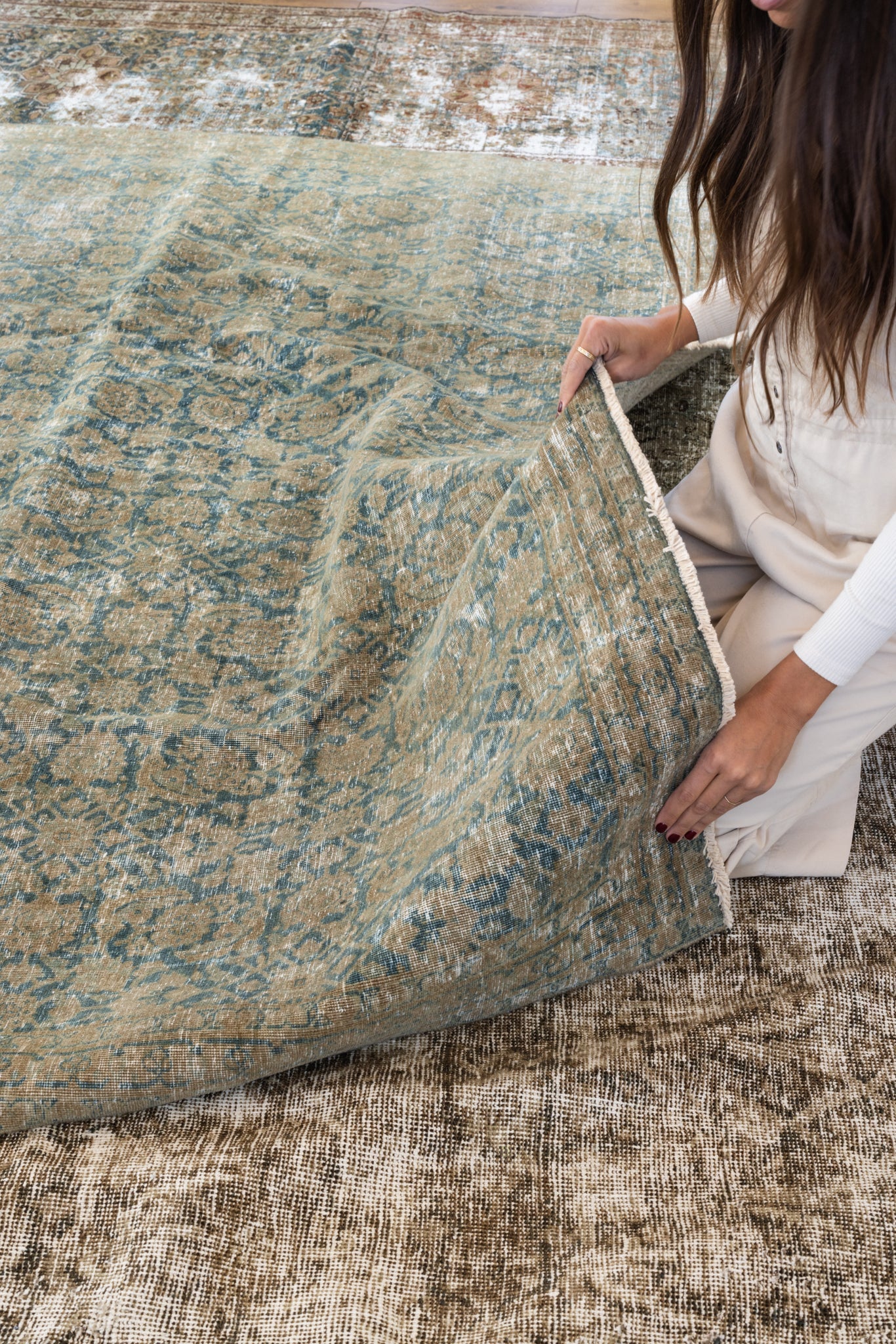 Tabriz Rugs: The Epitome of Persian Craftsmanship and Artistry