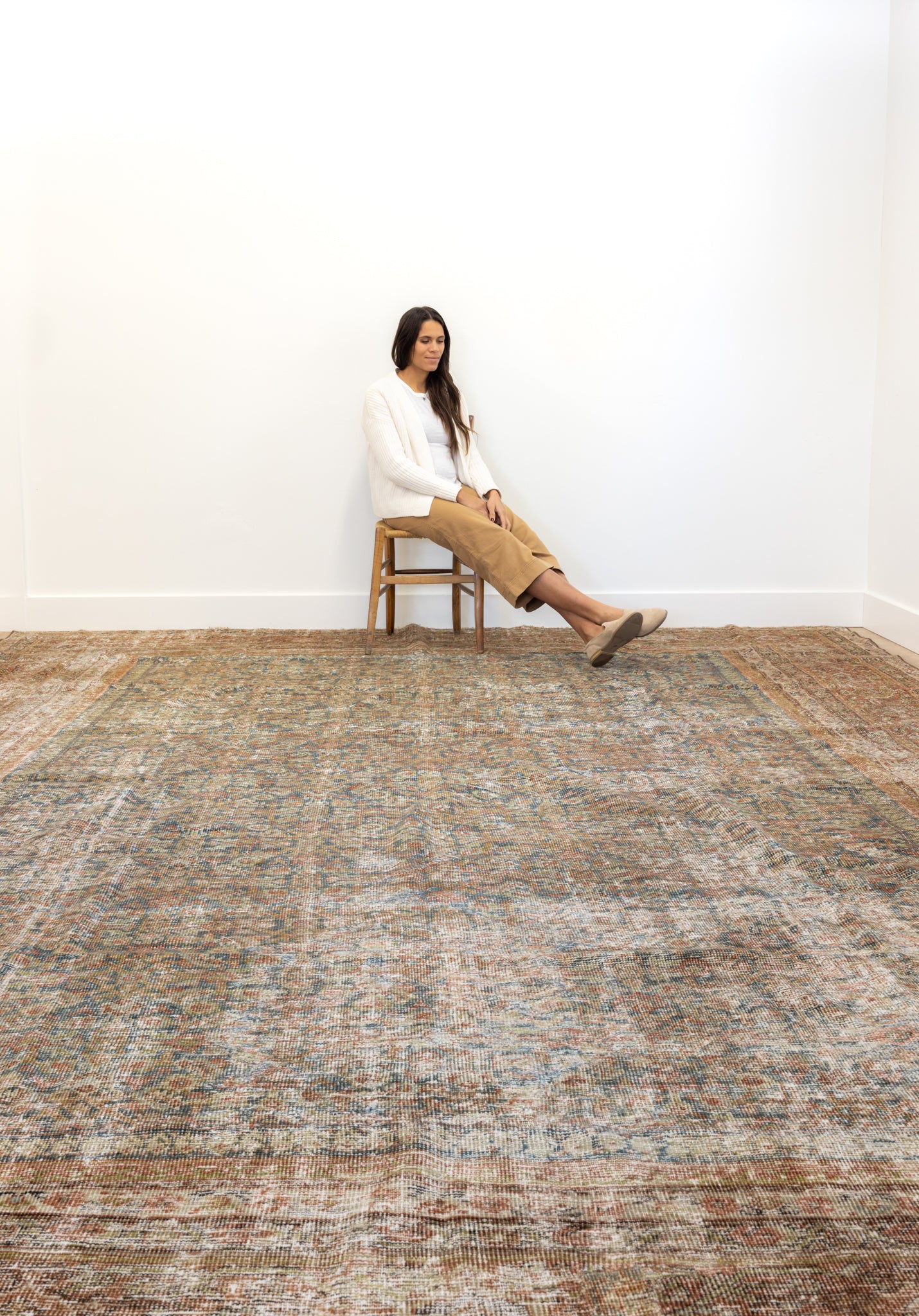 From the Looms of Mahalat: The Timeless Elegance of Antique Persian Mahal Rugs